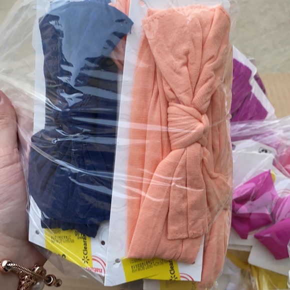 Little girl head bows - Picture 4 of 8